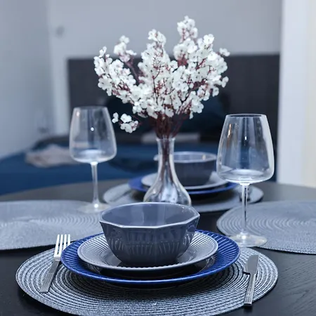 Spacious Cozy Corner 아파트 헬싱키